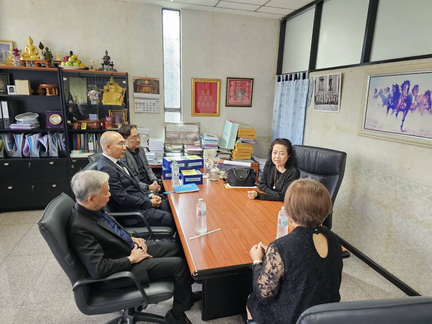 สบมร เข้าพบ คณบดี คณะบริหารธุรกิจ มร 03